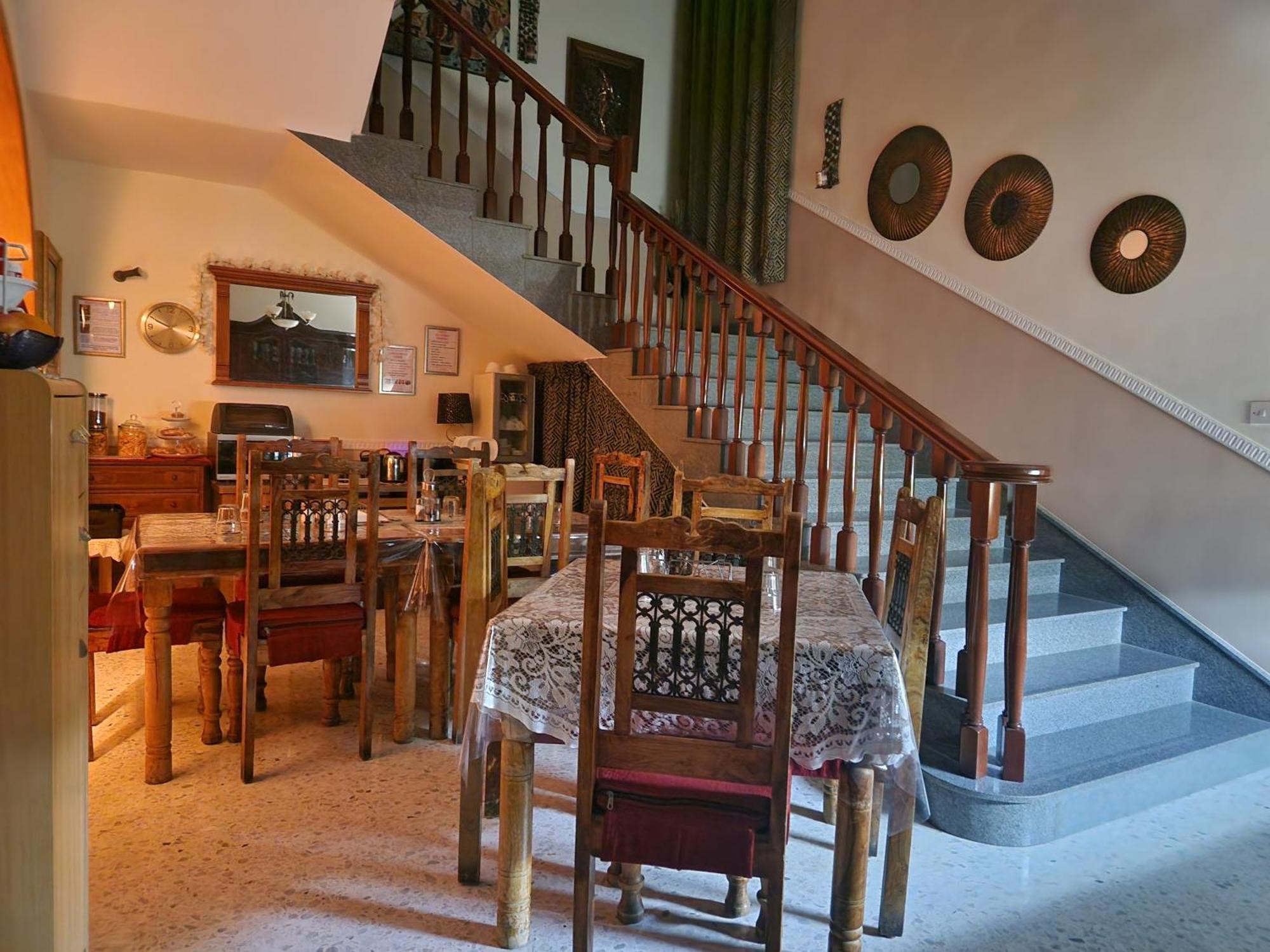 Saracini'S Homestay Attard Εξωτερικό φωτογραφία